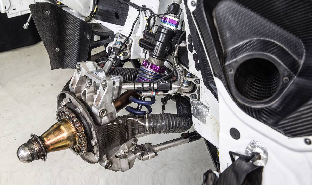 BMW M4 GT3 2022 5