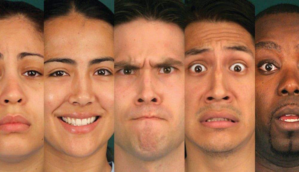 Algunos sistemas de emoción IA se basan en el trabajo del psicólogo Paul Ekman.