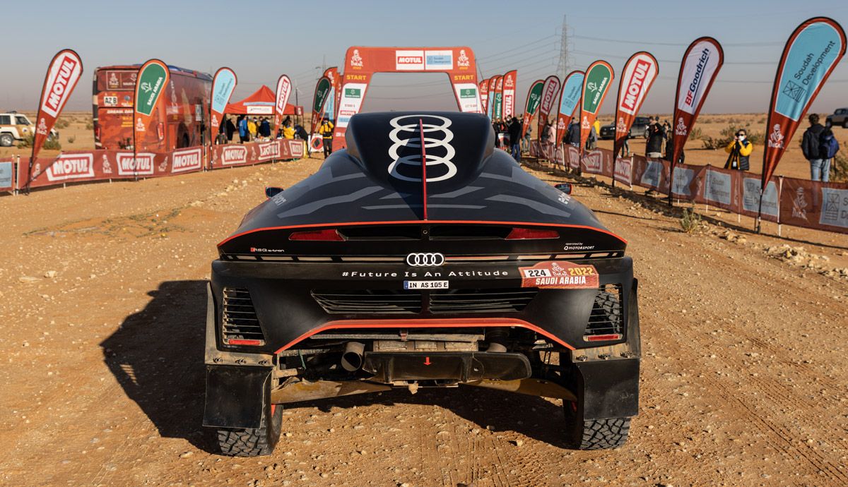  El Audi RS Q e-tron, en su primer Rally Dakar.