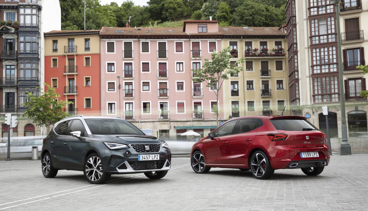 Seat actualiza las gamas 2022 de Ibiza y Arona