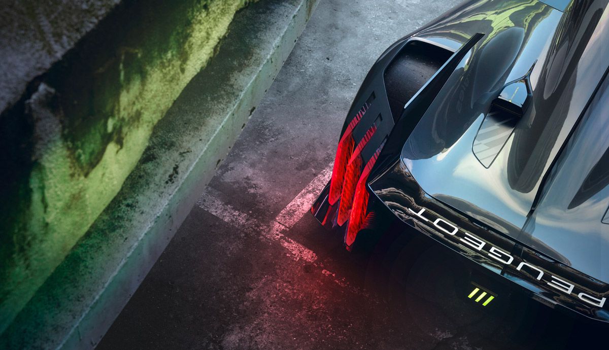Peugeot 9X8 Hybrid Hypercar.