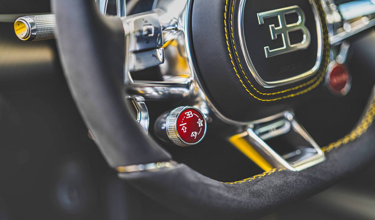 BUGATTI CHIRON PUR SPORT (2)