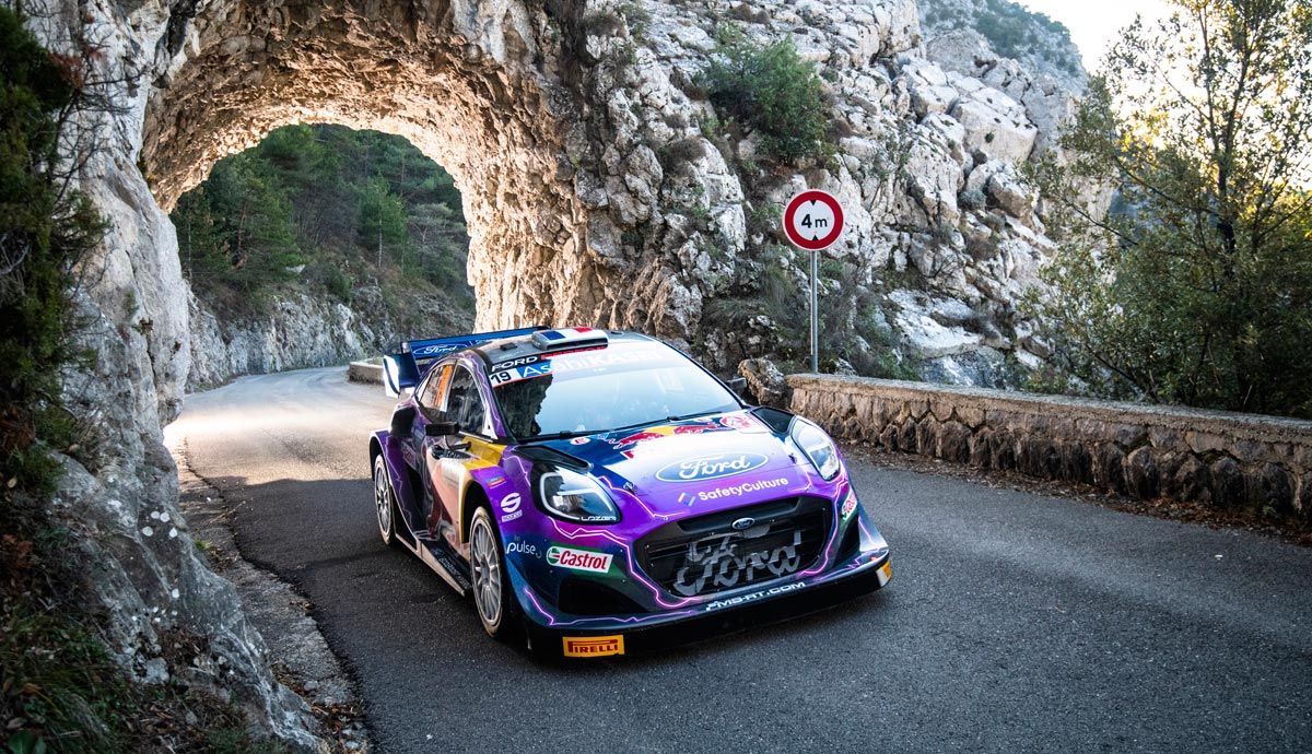Espectacular victoria para Sébastien Loeb en su primer rallye con el Ford Puma Hybrid Rally1. Foto: Red Bull.