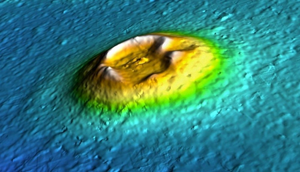 Pequeños volcanes cónicos en Marte, como éste coloreado, podrían haberse formado en aguas poco profundas. Pequeños volcanes cónicos en Marte, como éste coloreado, podrían haberse formado en aguas poco profundas.