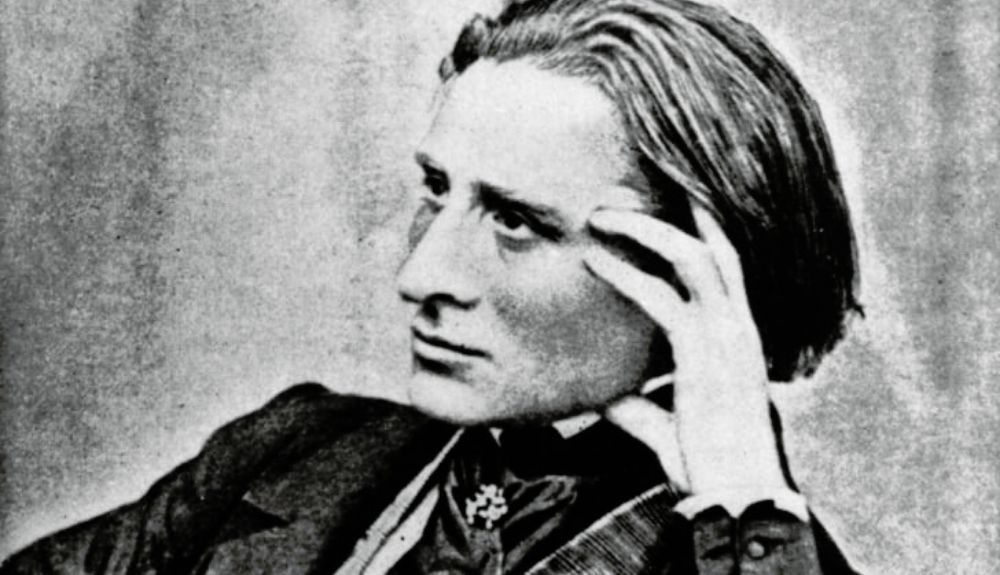 El compositor húngaro Franz Liszt a los 30 años. El compositor húngaro Franz Liszt a los 30 años.