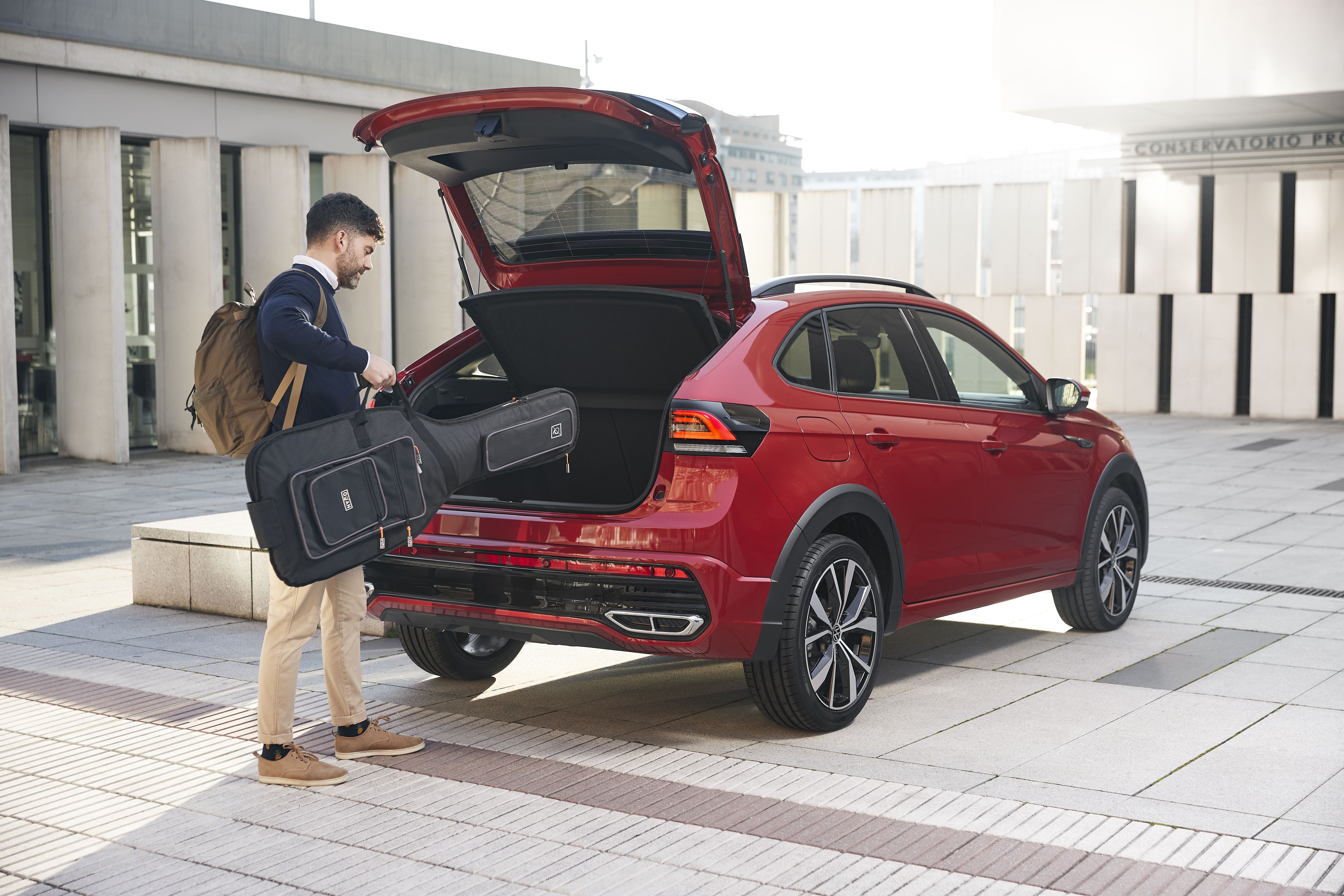 VW Taigo low 131