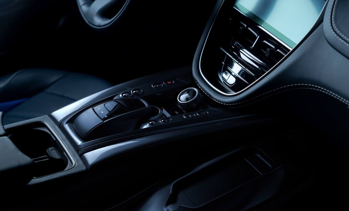 Aston Martin DBX707 2023 1600 10