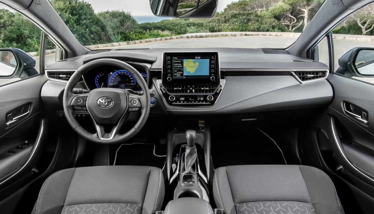 Toyota Corolla 13