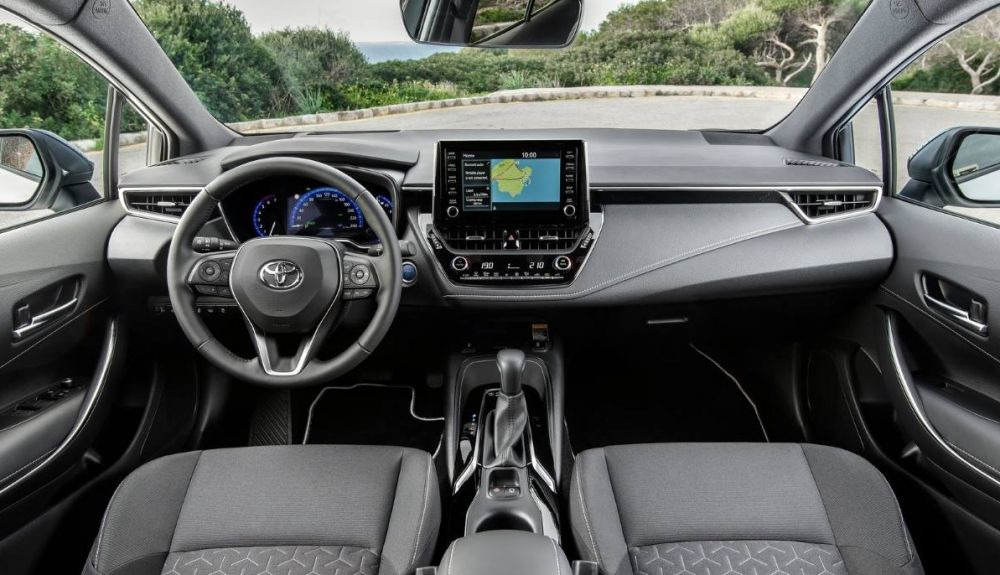 Toyota Corolla 13