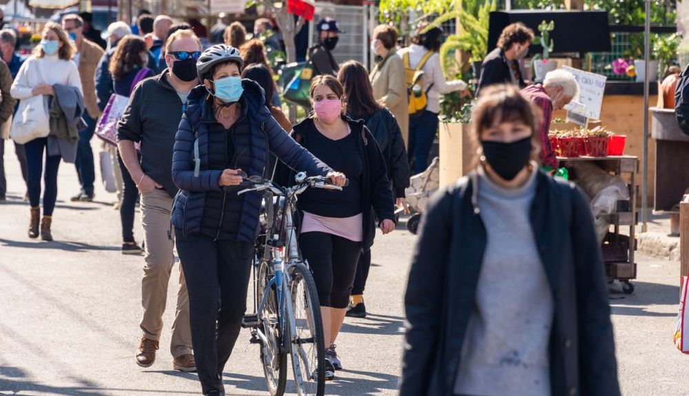 No se sabe si la ómicron sigilosa provoca reinfecciones en personas que ya han tenido el coronavirus.