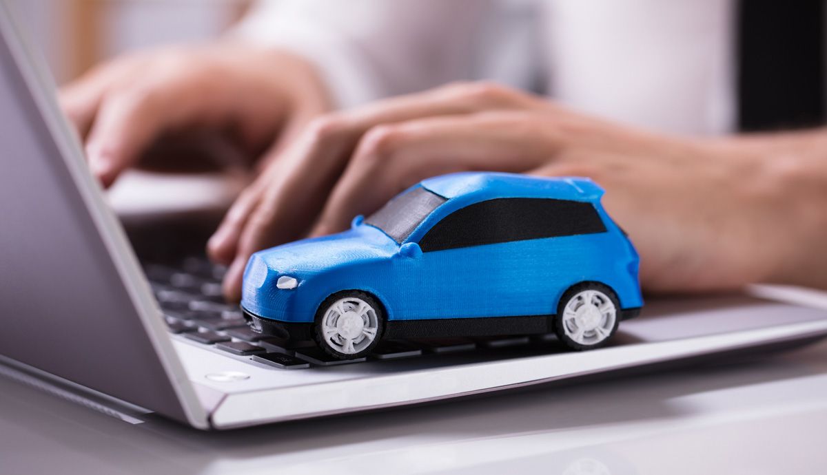 La compraventa de coche por Internet es una fórmula cada vez más utilizada por los conductores españoles. Foto iStock