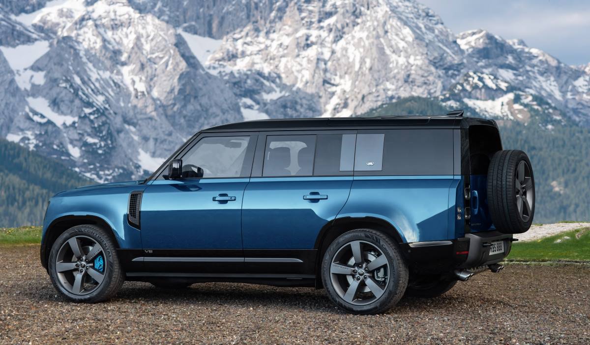 Land Rover Defender