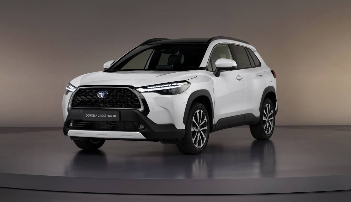 Toyota Corolla Cross Electric Hybrid 2022 (3)