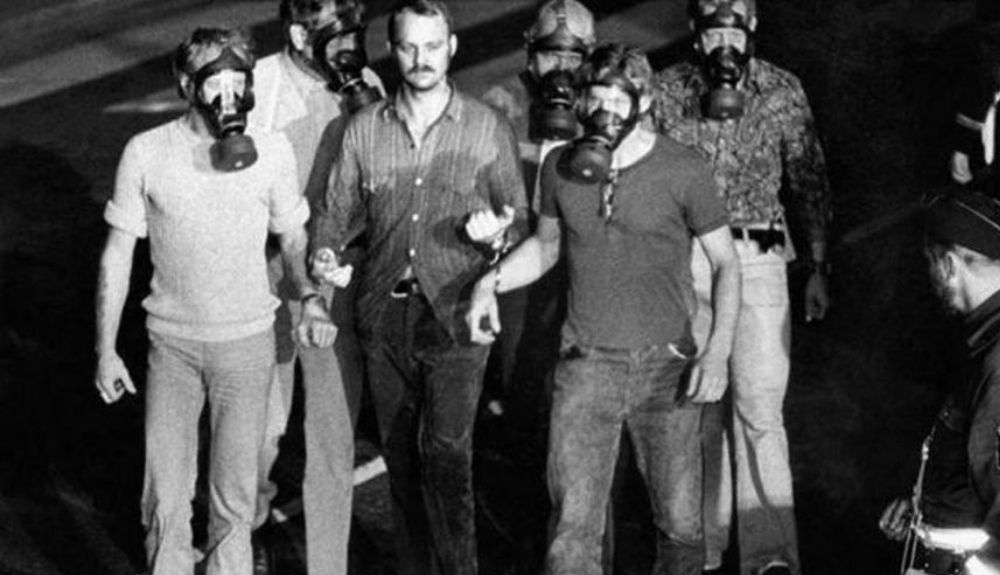 Jan Erik Olsson, detenido por la policía. Su atraco dio origen al término Síndrome de Estocolmo.