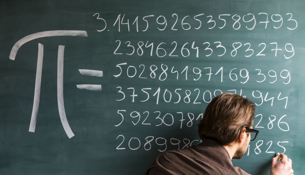 Los matemáticos han estimado que una aproximación del número pi a 39 dígitos es suficiente para la mayoría de los cálculos cosmológicos. Los matemáticos han estimado que una aproximación del número pi a 39 dígitos es suficiente para la mayoría de los cálculos cosmológicos.