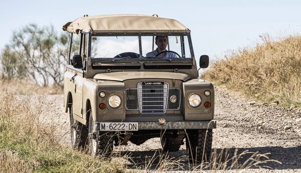 2Land Rover descapotable 032
