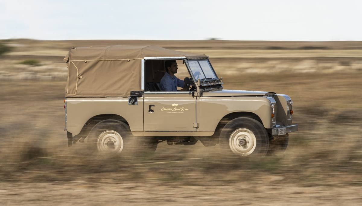 Land Rover descapotable 047