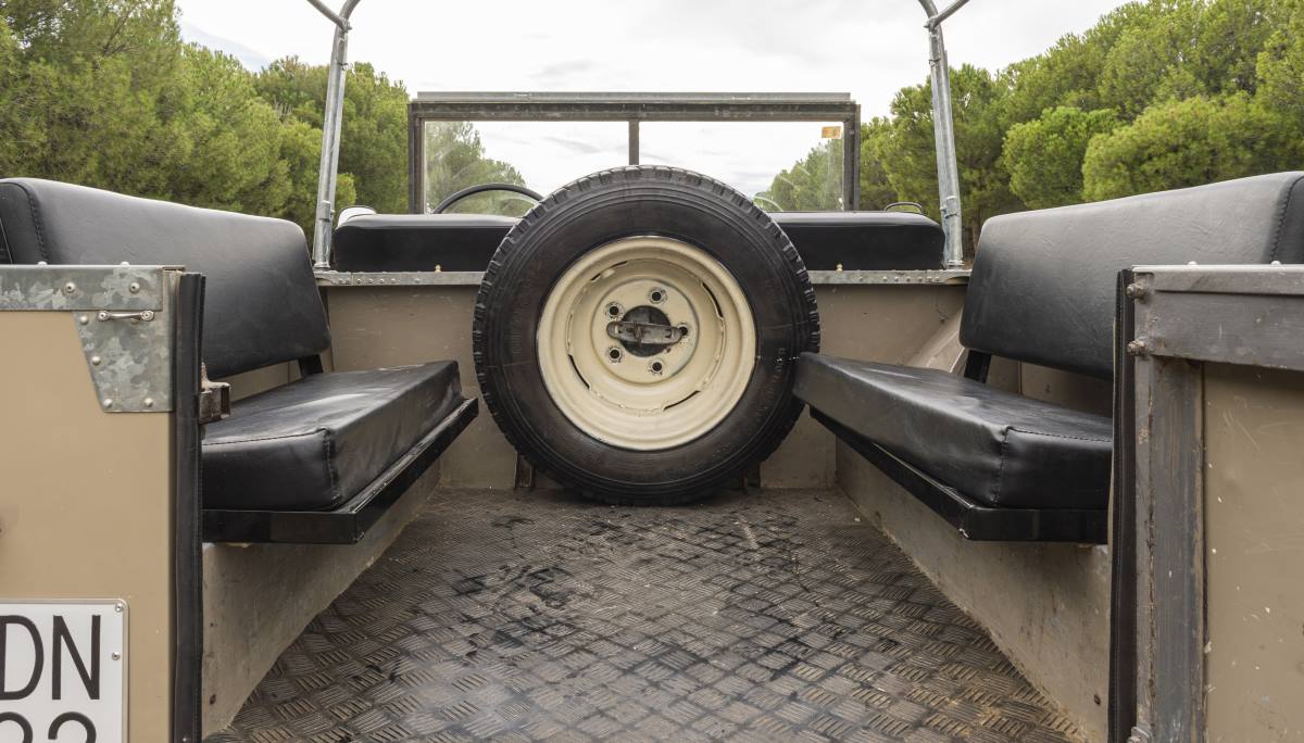 Land Rover descapotable 074