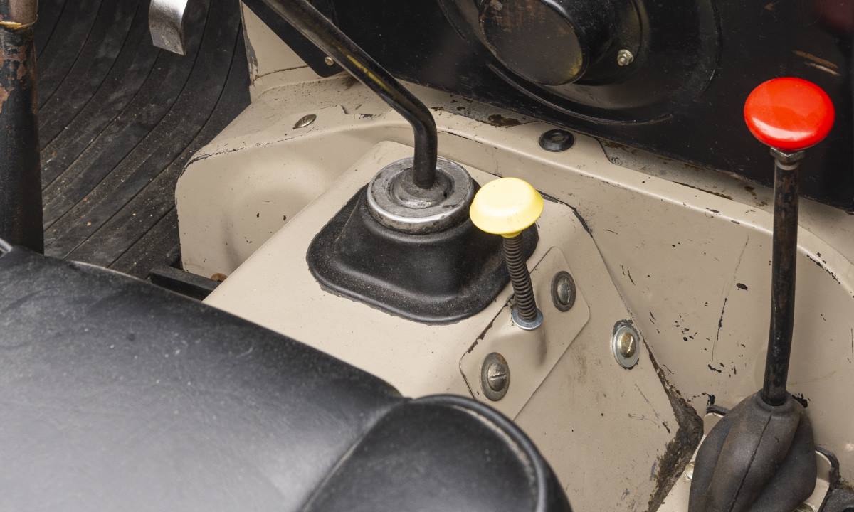 Land Rover descapotable 080