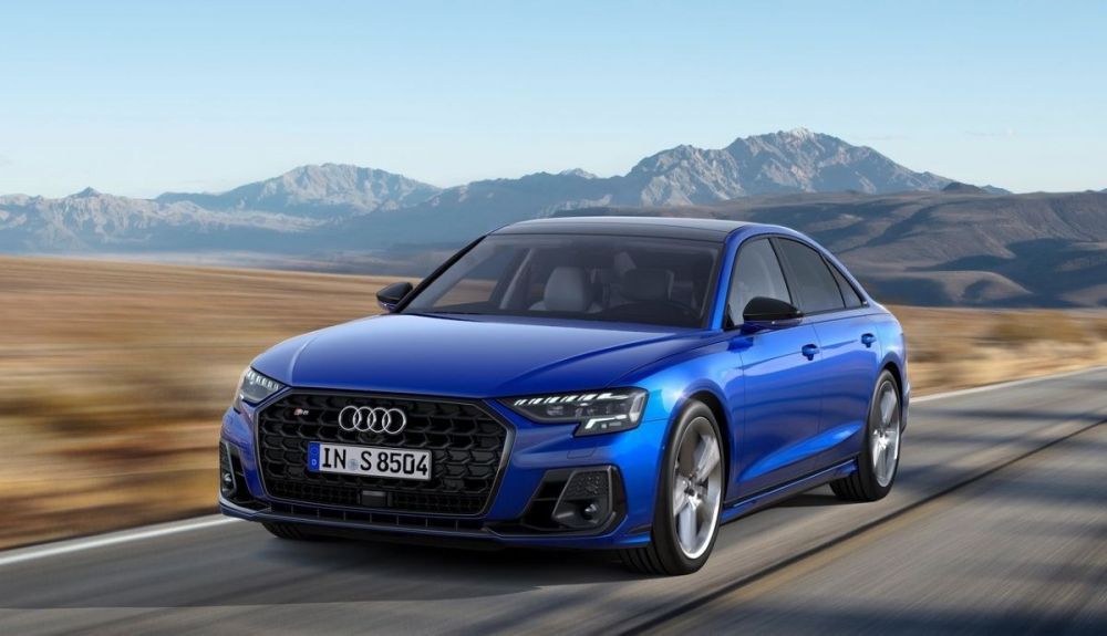 Audi A8 2022 4