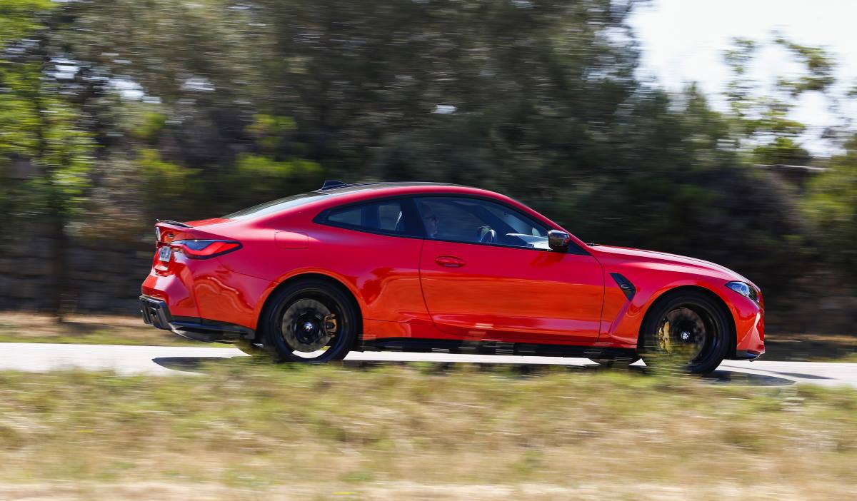 BMW M4 COMPETITION (15)