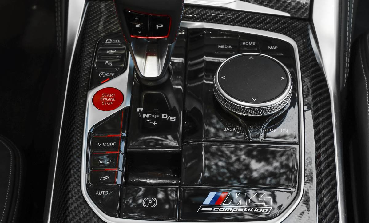 BMW M4 COMPETITION (34)