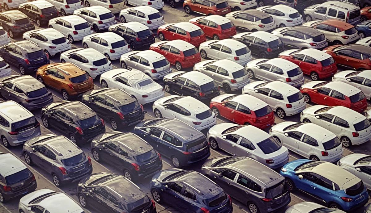 Las ventas de coches en España sube en febrero un 6 por ciento