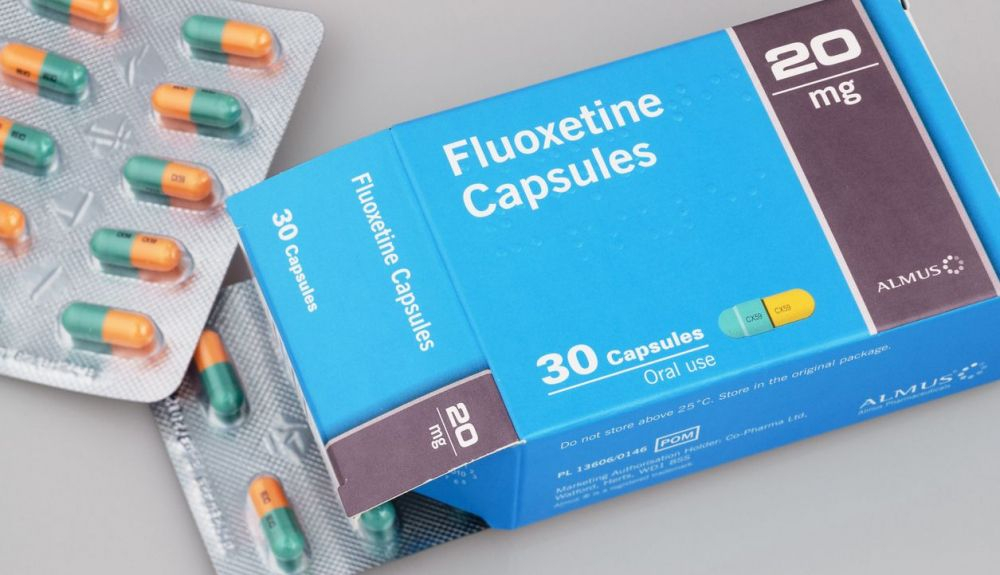 La fluoxetina se prescribe como tratamiento para la depresión clínica y el trastorno obsesivo compulsivo.