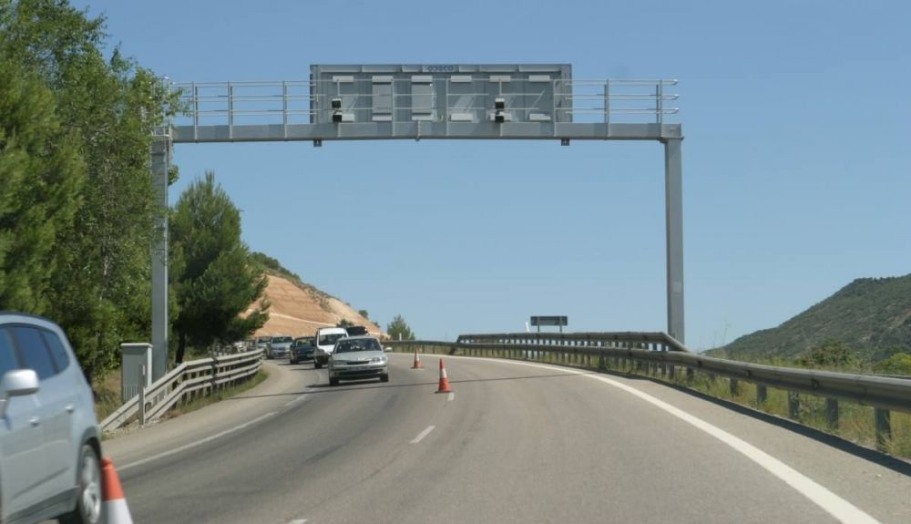 Todas las nuevas multas que te pueden poner ya las cámaras de la DGT en carretera
