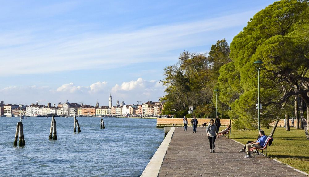 El Parque delle Riombramze es un lugar sereno, dentro de la saturada Venecia. El Parque delle Riombramze es un lugar sereno, dentro de la saturada Venecia.