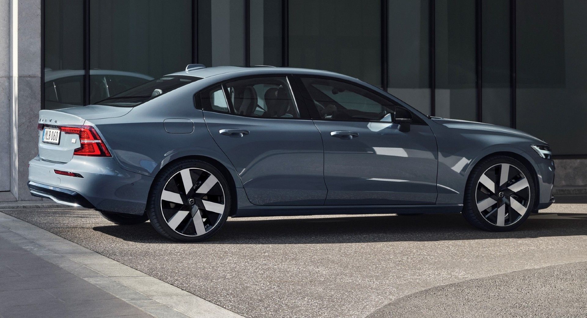 Volvo S60 Recharge T8
