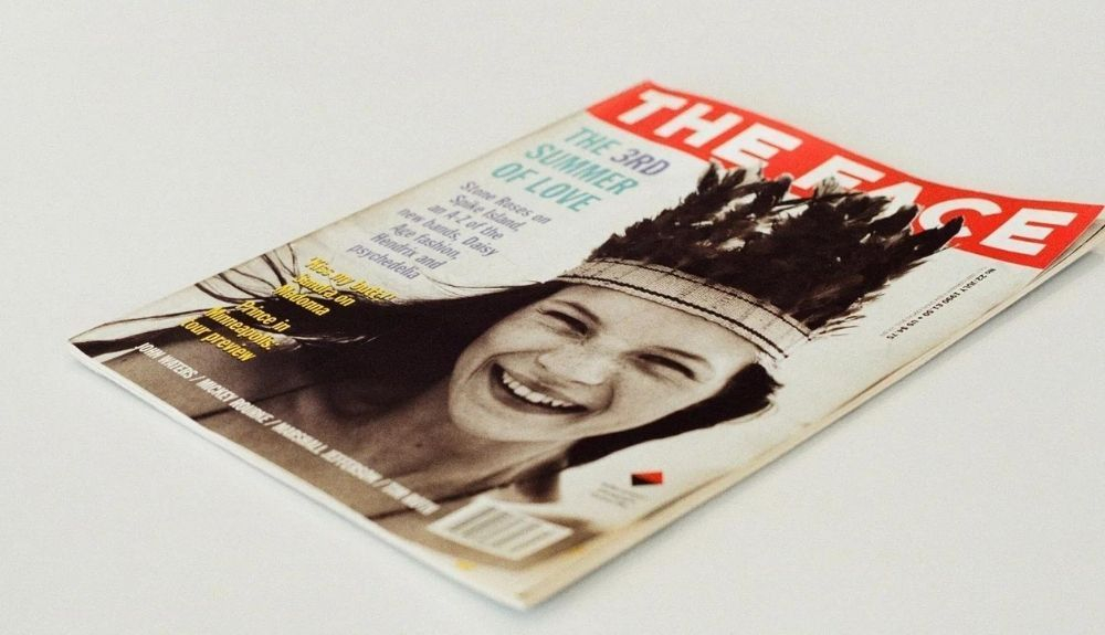 El retrato de Corinne Day de Kate Moss en la portada de The Face se convirtió en un icono de principios de la década de 1990. El retrato de Corinne Day de Kate Moss en la portada de The Face se convirtió en un icono de principios de la década de 1990.