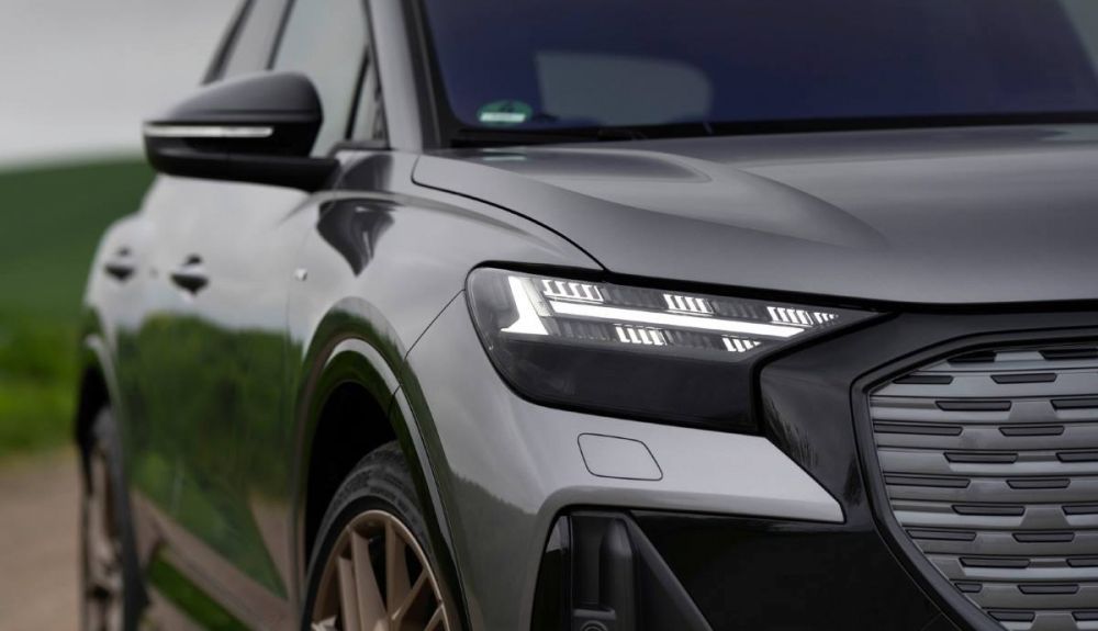 frontal del audi q4 e tron 1 1000x575