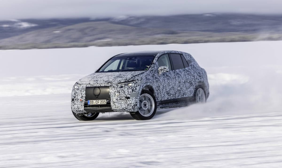 Mercedes EQS SUV 10