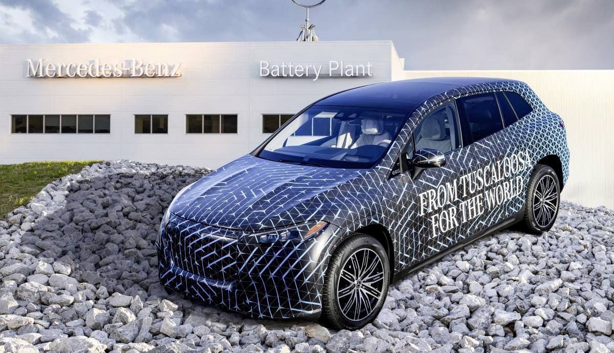 Mercedes EQS SUV 1