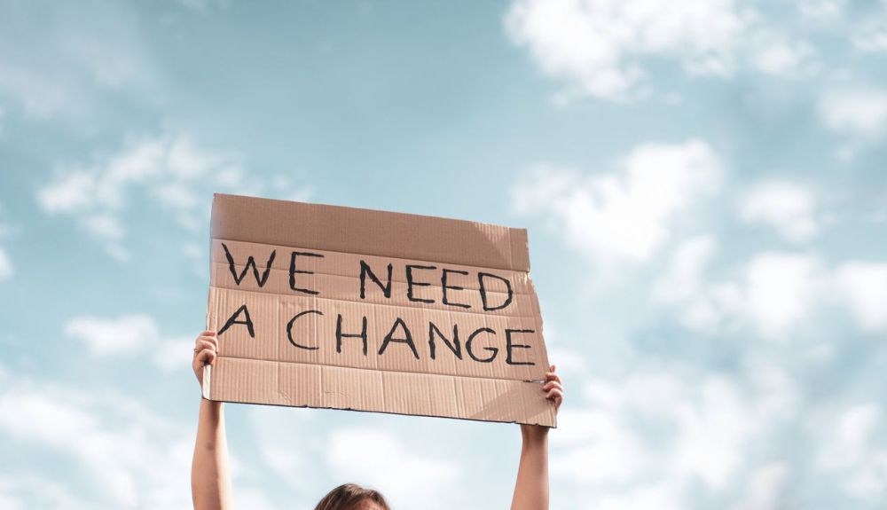 En los últimos años, los medios de comunicación, las redes sociales y la publicidad han ayudado a mostrar esta emergencia y las acciones para luchar contra ella. En los últimos años, los medios de comunicación, las redes sociales y la publicidad han ayudado a mostrar esta emergencia y las acciones para luchar contra ella.
