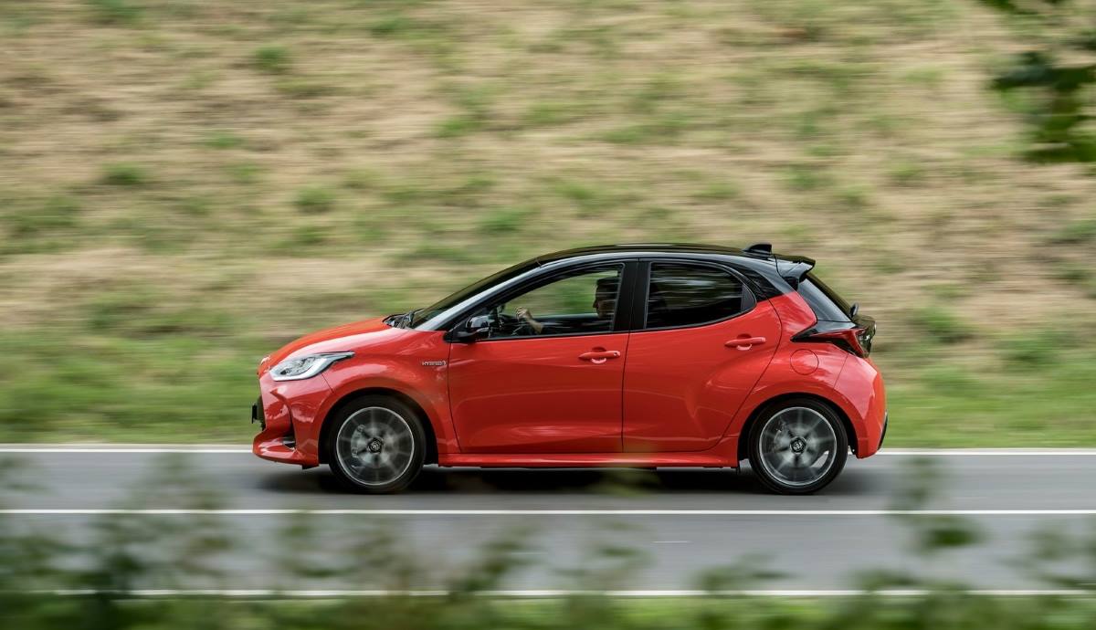 El importante mensaje de alerta que lanza la OCU a los propietarios de estos coches de Toyota