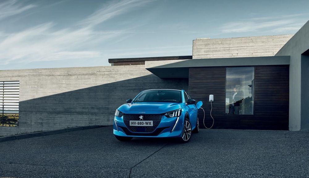 Peugeot e-208