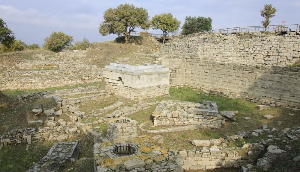 Restos arquológicos de Hisarlik, en Turquía. Restos arquológicos de Hisarlik, en Turquía.