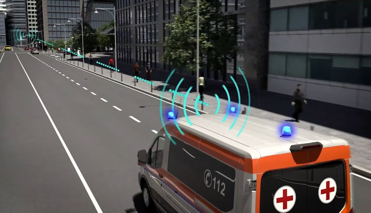 Semáforos inteligentes que se vuelven verdes para emergencias