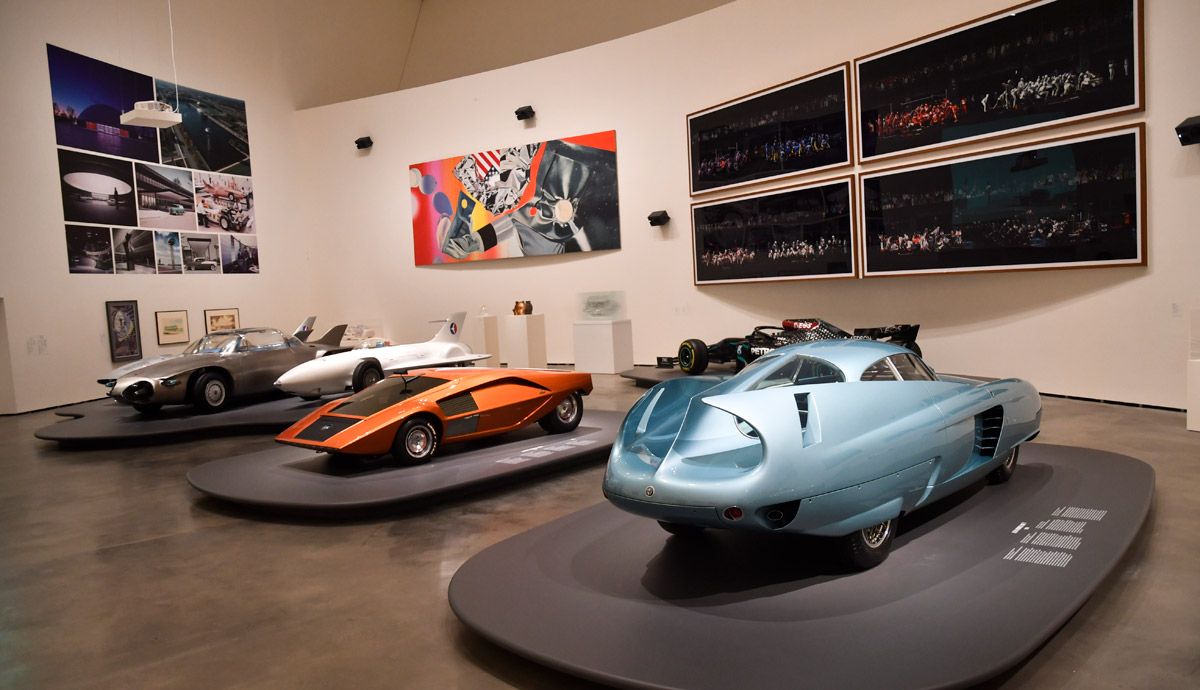 Exposición “Motion: Autos, art & architecture by Norman Foster” en el Guggenheim.