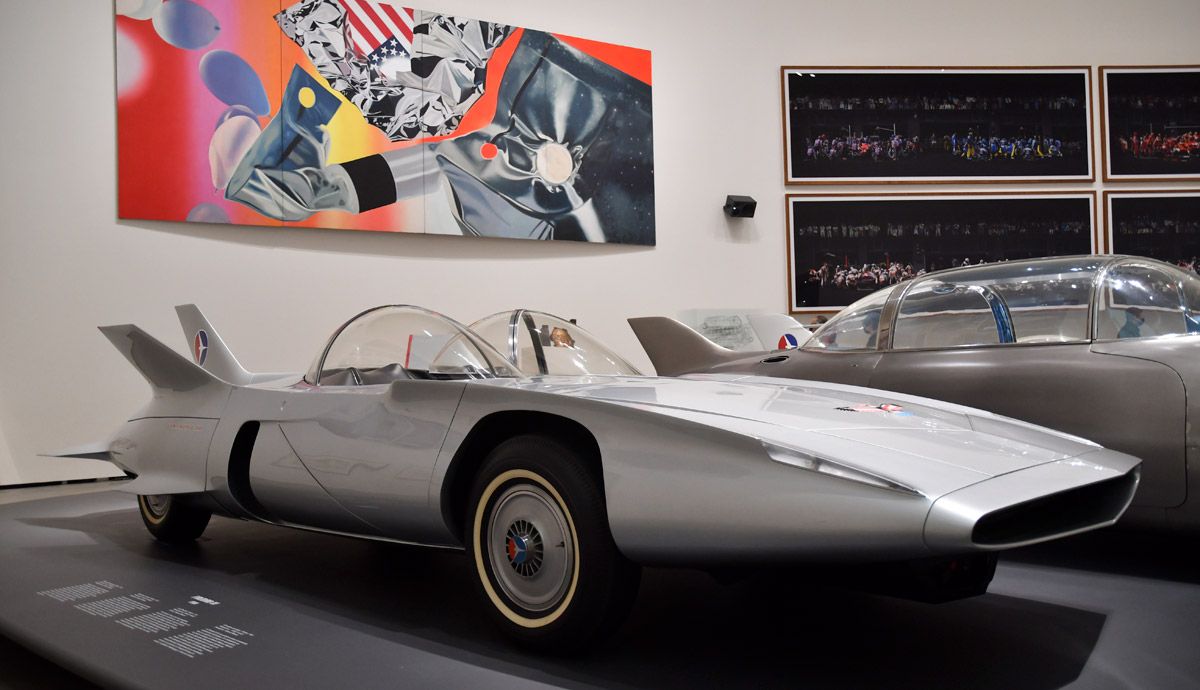Exposición “Motion: Autos, art & architecture by Norman Foster” en el Guggenheim.