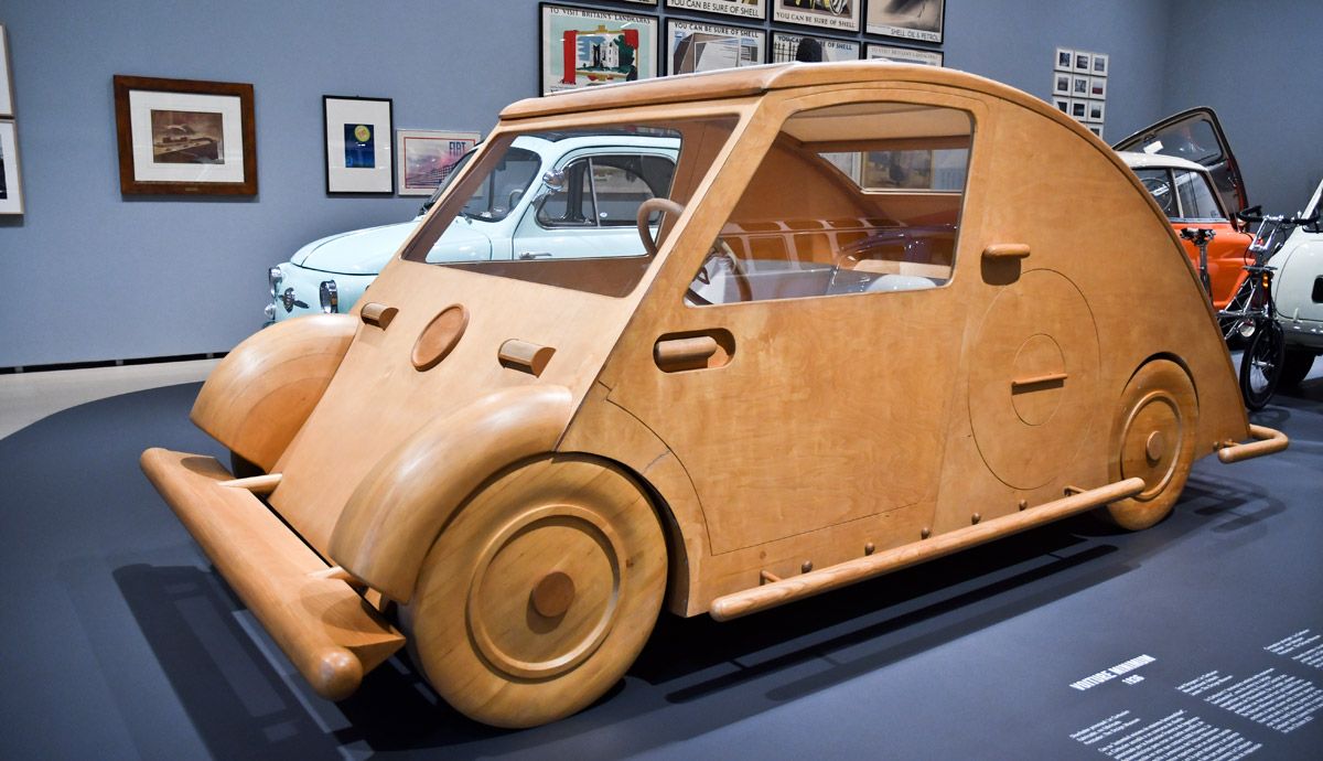 Exposición “Motion: Autos, art & architecture by Norman Foster” en el Guggenheim.