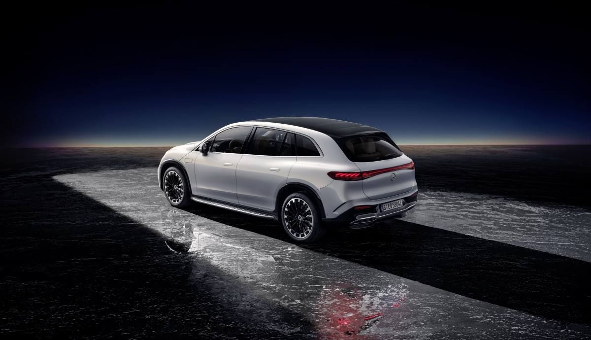 Mercedes EQS SUV 2023 5