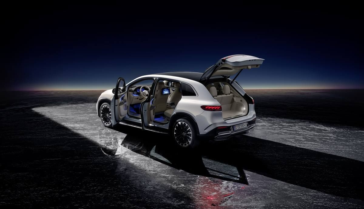 Mercedes EQS SUV 2023 6