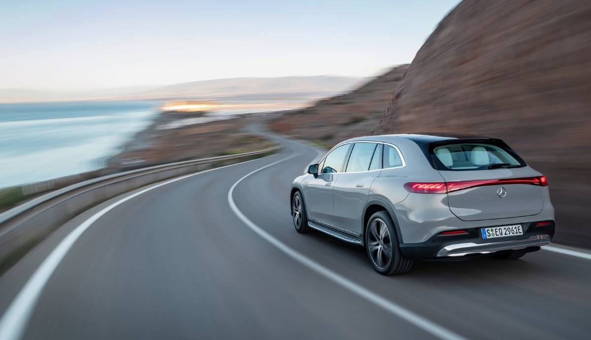 Mercedes EQS SUV 2023 14