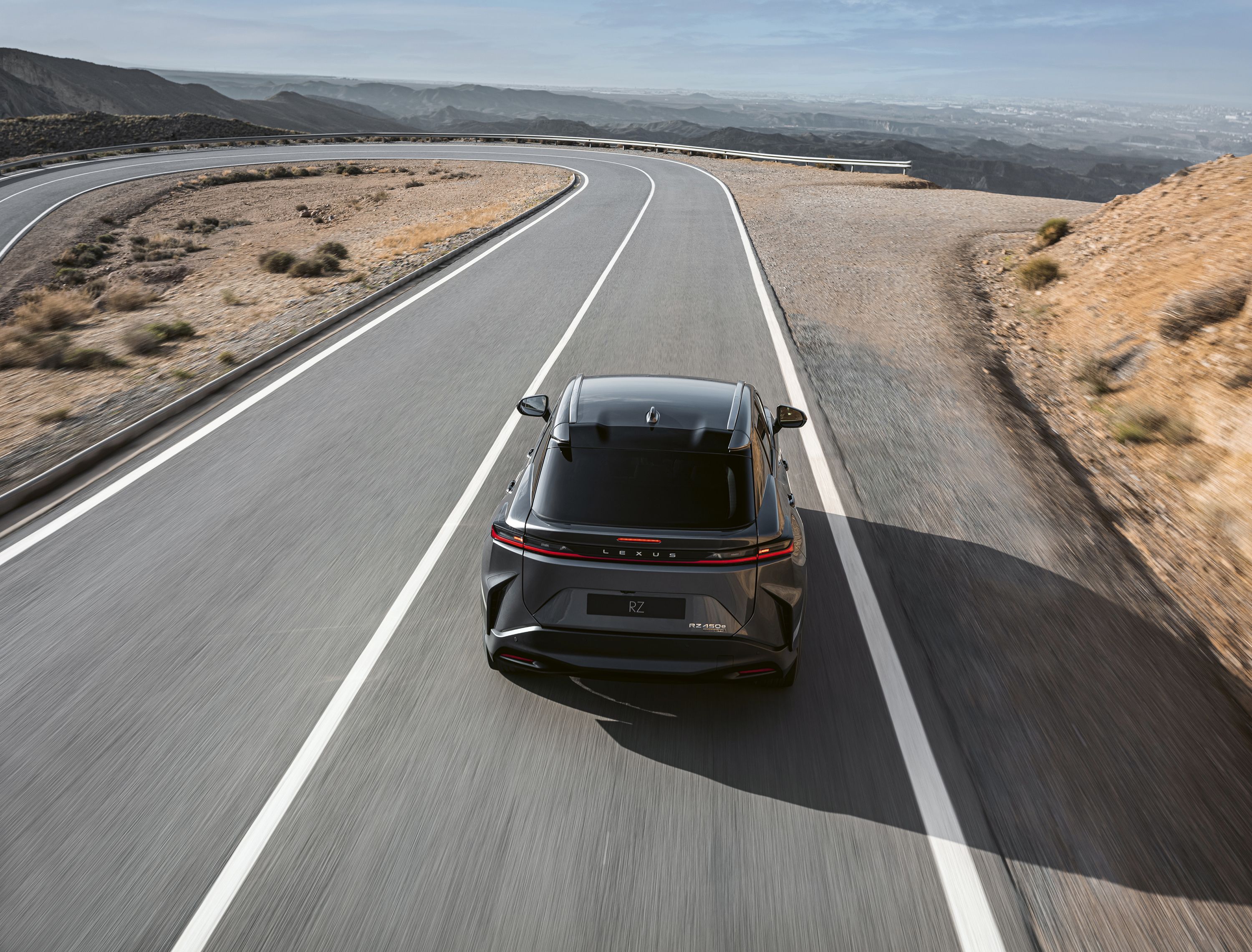 Lexus RZ 450e