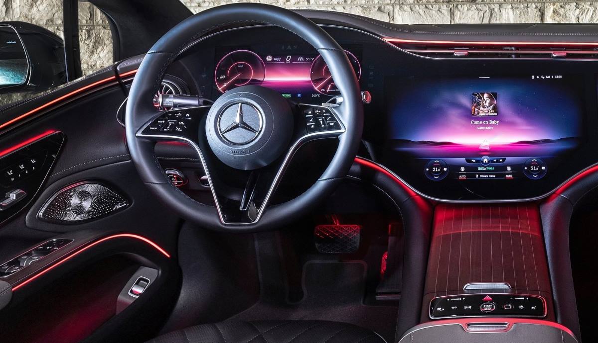 Mercedes EQS 3