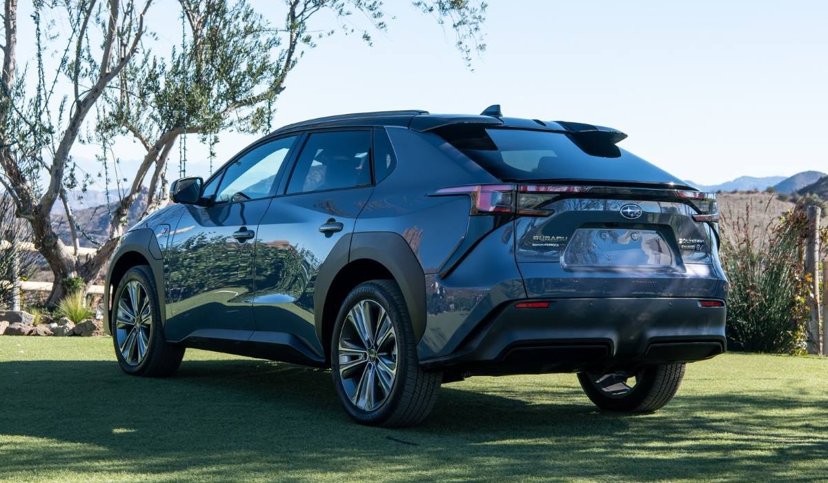 Subaru Solterra 2022 11