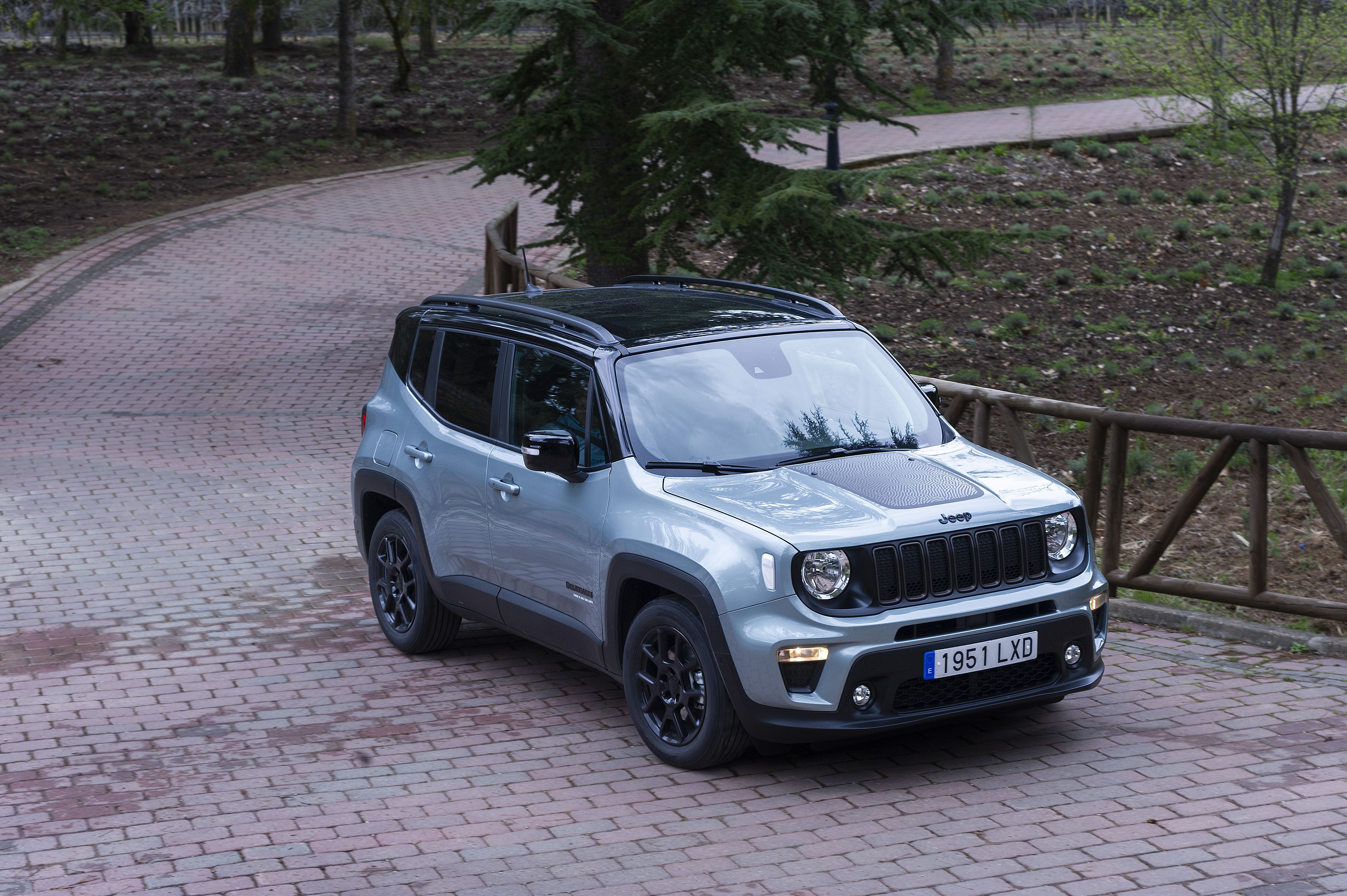 Nuevos Jeep Compass y Renegade e Hybrid